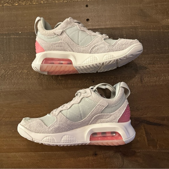 Size 7 - AIR JORDAN (WMNS) AIR JORDAN MA2 'LIGHT BONE SUNSET PULSE' CW5992-003 - Picture 2 of 8